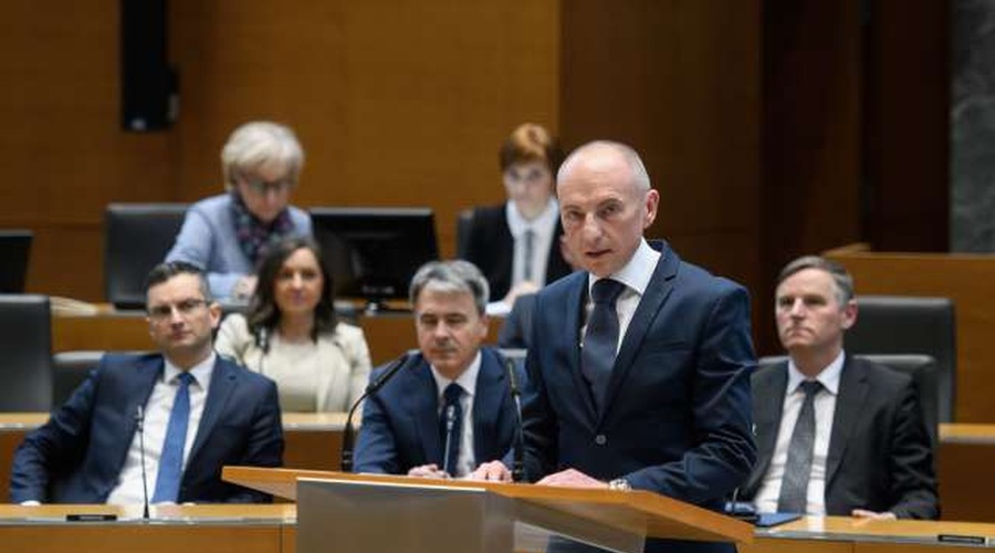 Novi zdravstveni minister Aleš Šabeder zadovoljen z izkazano podporo (foto: Nebojša Tejić/STA)