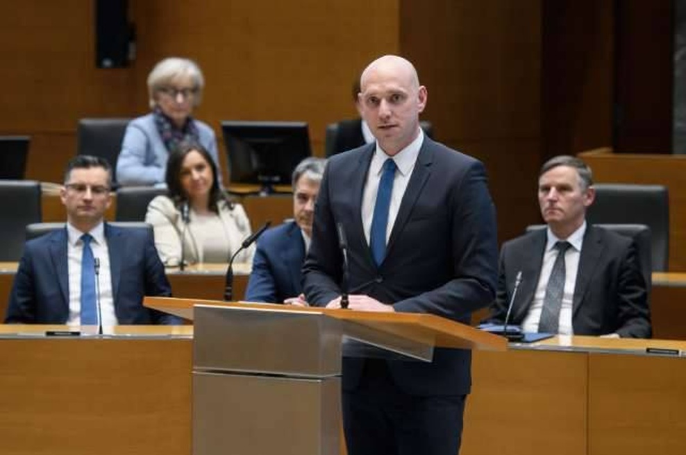 Novi okoljski minister Simon Zajc je proti frackingu in hidroelektrarni na Muri (foto: Nebojša Tejić/STA)