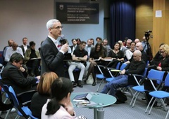 Posvet o šolstvu: Za avtonomijo učiteljev in odpravo administrativnih obremenitev