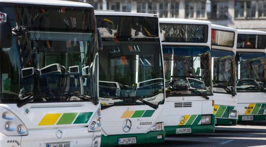 Ugrabitelj avtobusa v Ljubljani je bil stari znanec policije in nasilnež (foto: Anže Malovrh/STA)