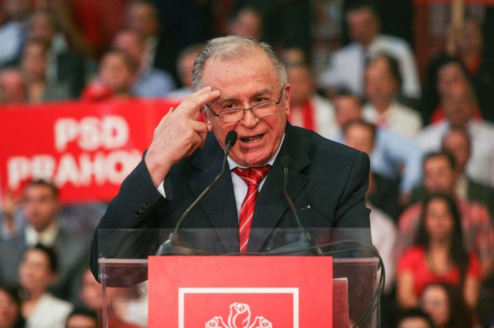 Bivši romunski predsednik Iliescu obtožen zločinov proti človečnosti (foto: Profimedia)
