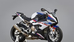 BMW S1000RR: Lažji, okretnejši in hitrejši!