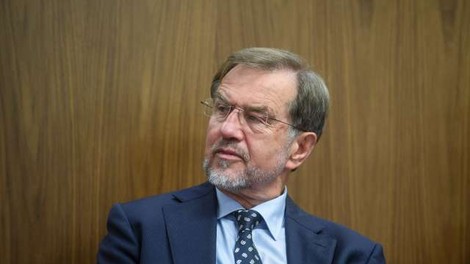 Lojze Peterle z orglicami zaključil mandat Evropskega parlamenta