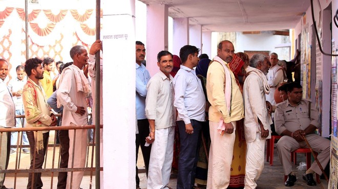 Indija: Zaradi glasovanja za napačno stranko si je odrezal prst! (foto: profimedia)