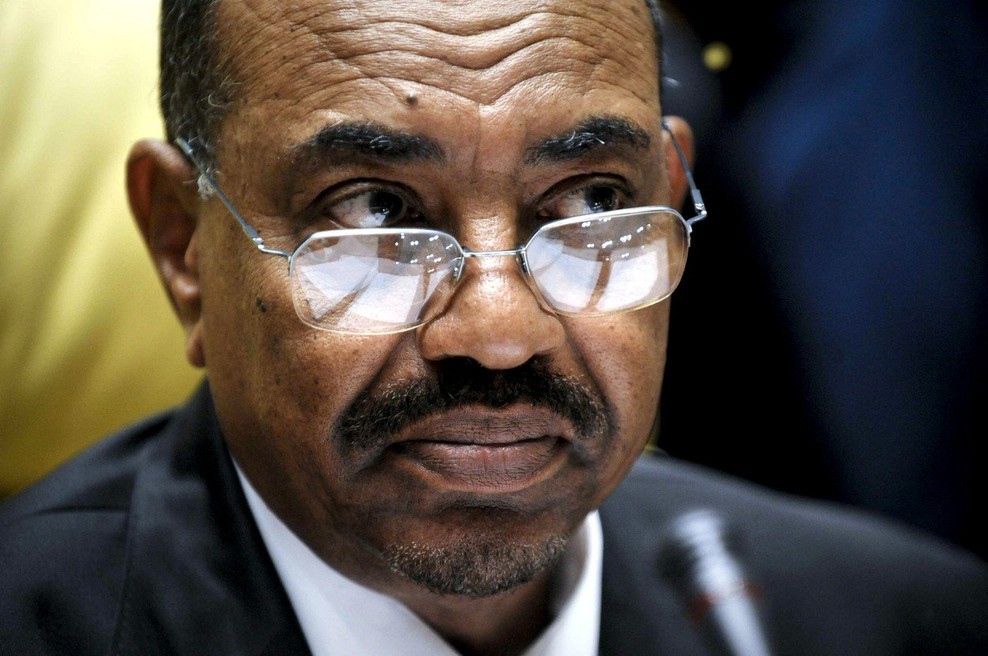 Pri odstavljenem sudanskem predsedniku našli vreče za žito, polne denarja (foto: profimedia)