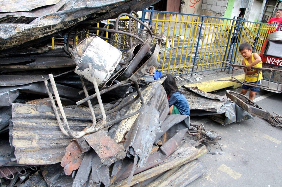 Osrednji del Filipinov stresel močan potres, poročajo o žrtvah (foto: Profimedia)