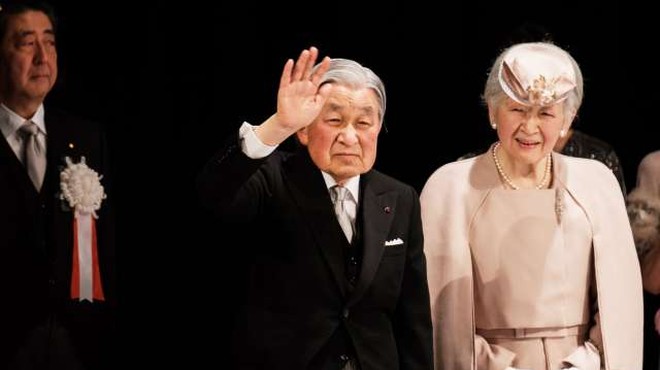 Po treh desetletjih se je japonski cesar Akihito poslovil od prestola (foto: STA/Xinhua)