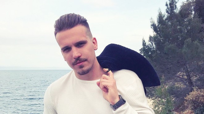 Znani slovenski glasbenik in radijski voditelj žaluje, s sledilci je delil srce parajočo objavo (foto: Instagram.com/timkores)