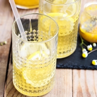 V limonado dodajte ščepec te začimbe in jo popijte na tešče: znebili se boste težave, ki pesti mnoge Slovence