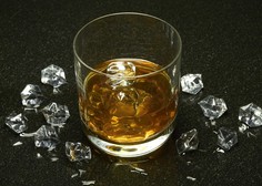 Minister Boštjan Poklukar ni navdušen nad znižanjem dovoljene meje alkohola za voznike