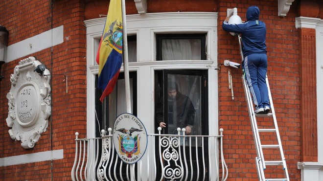 Ekvador ZDA odobril preiskavo Assangeove sobe; ta bo uradno 20. maja! (foto: profimedia)