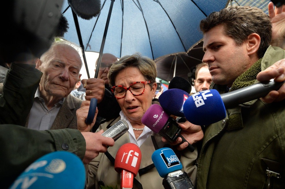 Francoz v vegetativnem stanju znova priključen na aparate (foto: profimedia)