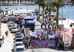 V več hrvaških mestih pripravili shode proti splavu