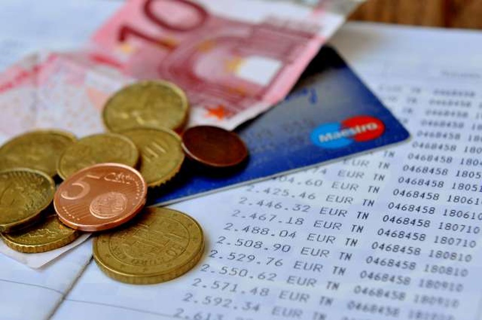 Danes je zadnji dan za plačilo dohodnine iz prvega svežnja (foto: STA/Tamino Petelinšek)