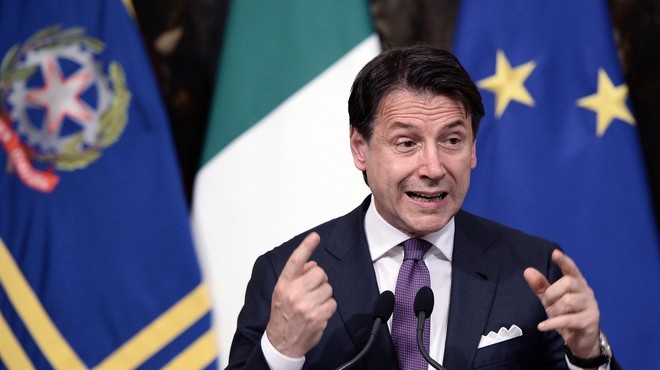 Italijanski premier Conte zagrozil z odstopom (foto: Profimedia)