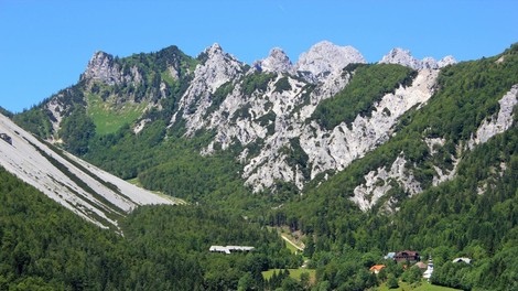 Slovesnost pod Ljubeljem: Opomin na grozote vojne in spodbuda za preprečevanje konfliktov