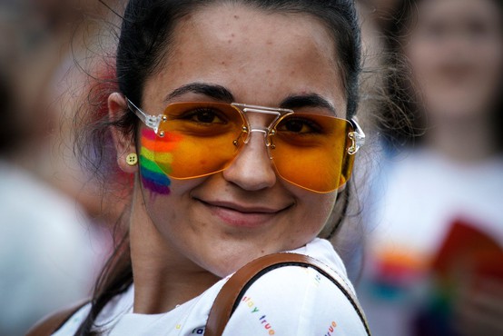 Nemčija o popolni prepovedi 'terapij' za spreobrnitev homoseksualcev