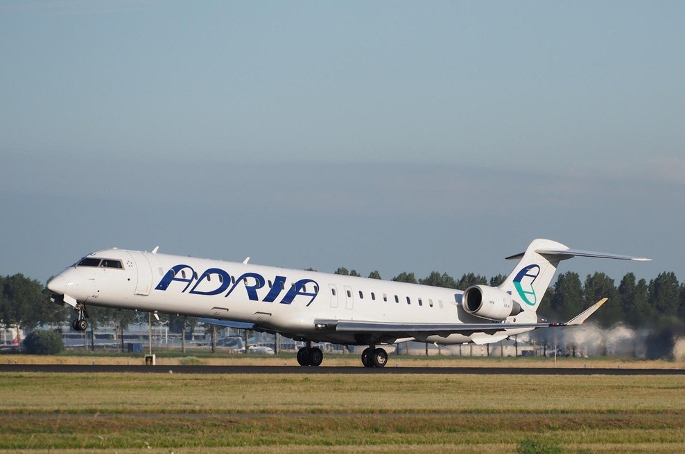 Adia Airways vnaprej odpovedala več letov do konca meseca, nekatere pa združila (foto: profimedia)