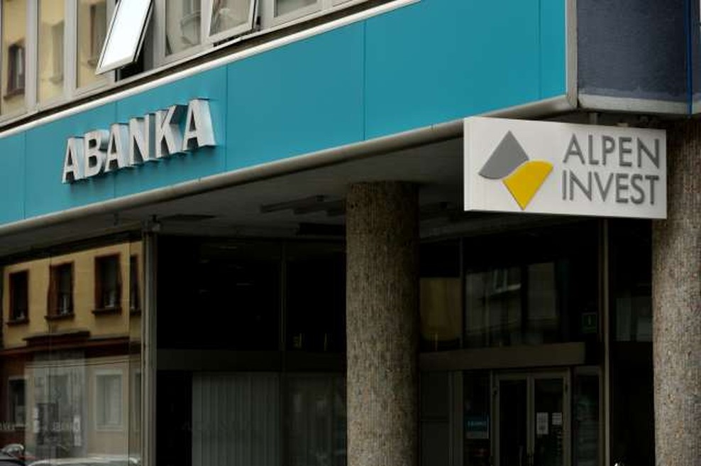 Preiskava suma zlorabe položaja,  neuradno glede prevzema Perutnine Ptuj (s popravkom) (foto: Tamino Petelinšek/STA)