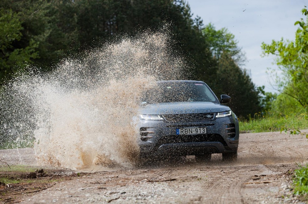 Range Rover Evoque dobro sprejet še posebno pri damah! (foto: Saša Kapetanovič)
