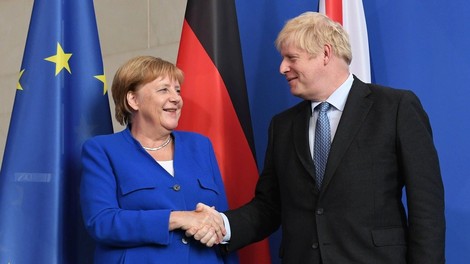 Merklova znova pozvala k urejenemu brexitu