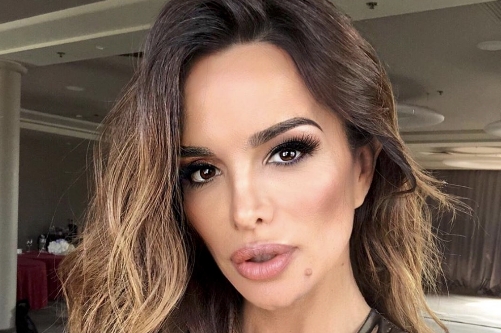 (FOTO) Presenečenje: Severina naredila IZJEMO in objavila REDKE družinske fotografije (foto: Instagram/ @severina)