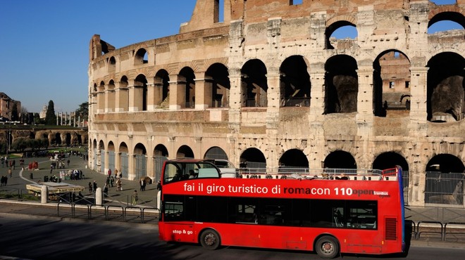 Rim težave s smetmi rešuje tudi s pomočjo javnega prevoza (foto: profimedia)