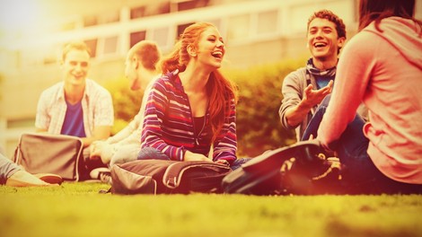 Skoraj polovica slovenskih 17-letnikov že poskusila konopljo