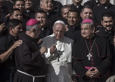 "Vatikan je blizu bankrota," trdi preiskovalni novinar Gianluigi Nuzzi!