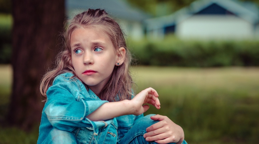 Žalujoči otroci: iskreno spregovorite o lastni bolečini (foto: Unsplash)