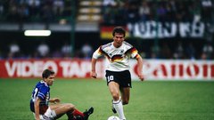Na tekmi med Jugoslavijo in Nemčijo, ki se je 10. junija 1990 končala v prid Nemcev (4: 1), je takole Lothar Matthäus preigral Srečka Katanca.