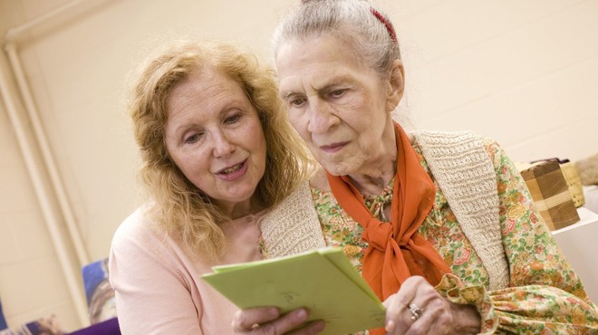 Iskanje rešitev za demenco, ki spremeni življenje tako bolniku kot bližnjim (foto: profimedia)