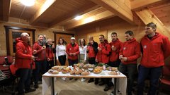 Z zajtrkom prvi postregli reševalnim ekipam, gasilcem in porodnišnicam po Sloveniji