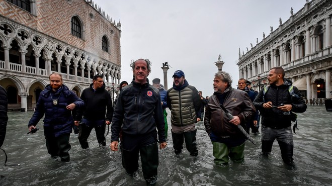 Razmere v Benetkah še vedno negotove, Markov trg zaprt (foto: profimedia)