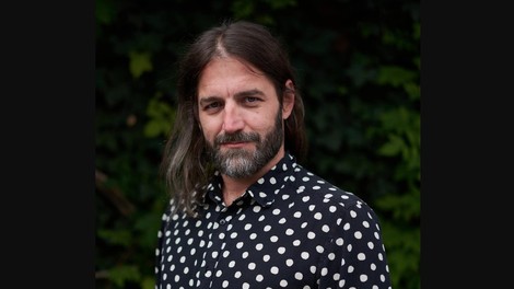 Matevž Šalehar – Hamo: "Ves sistem je narejen tako, da nam pere možgane"