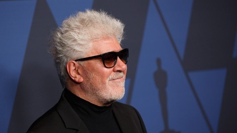 Režiser in oskarjevec Pedro Almodovar se v Španiji predstavlja kot slikar