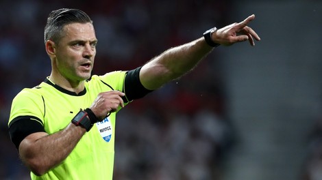 Damir Skomina razglašen za najboljšega nogometnega sodnika na svetu