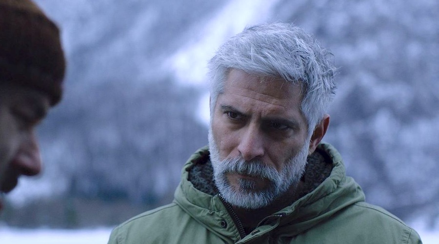 Sebastian Cavazza kot Taras Birsa: Igralec je imel največjo tremo pred pisateljem (foto: Sašo Štih)
