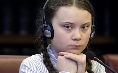 Pretresljiva življenjska zgodba Grete Thunberg in planet v krizi