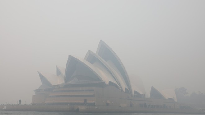 Sydney ponovno zavit v strupen dim gozdnih požarov (foto: profimedia)