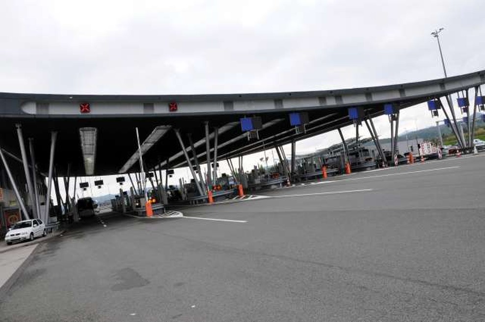 Za bombni preplah na mejnem prehodu Obrežje 'kriv' glasbeni pripomoček (foto: Rasto Božič/STA)