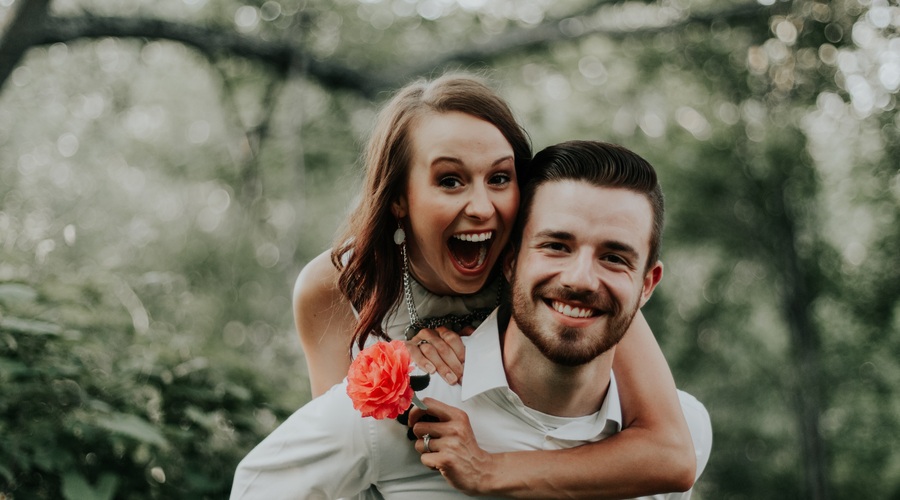11 navad parov, ki jim uspeva ohranjati kakovosten odnos (foto: Photo by Carly Rae Hobbins on Unsplash)