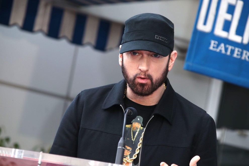 Eminem Eminemov oče je družino zapustil, ko je bil raper še otrok. Raper je poskušal stopiti v stik z očetom, …