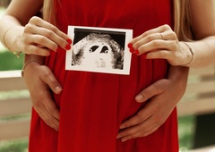 V madžarskih državnih klinikah bo s februarjem umetna oploditev brezplačna