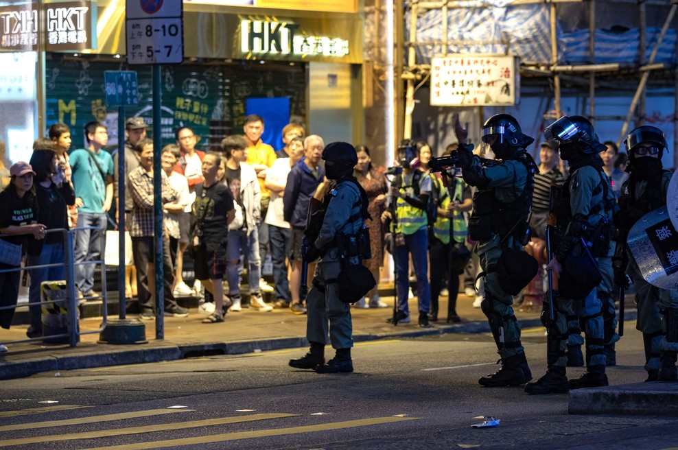 Ljudje v Hongkongu zaradi protestov v hudih duševnih stiskah (foto: profimedia)