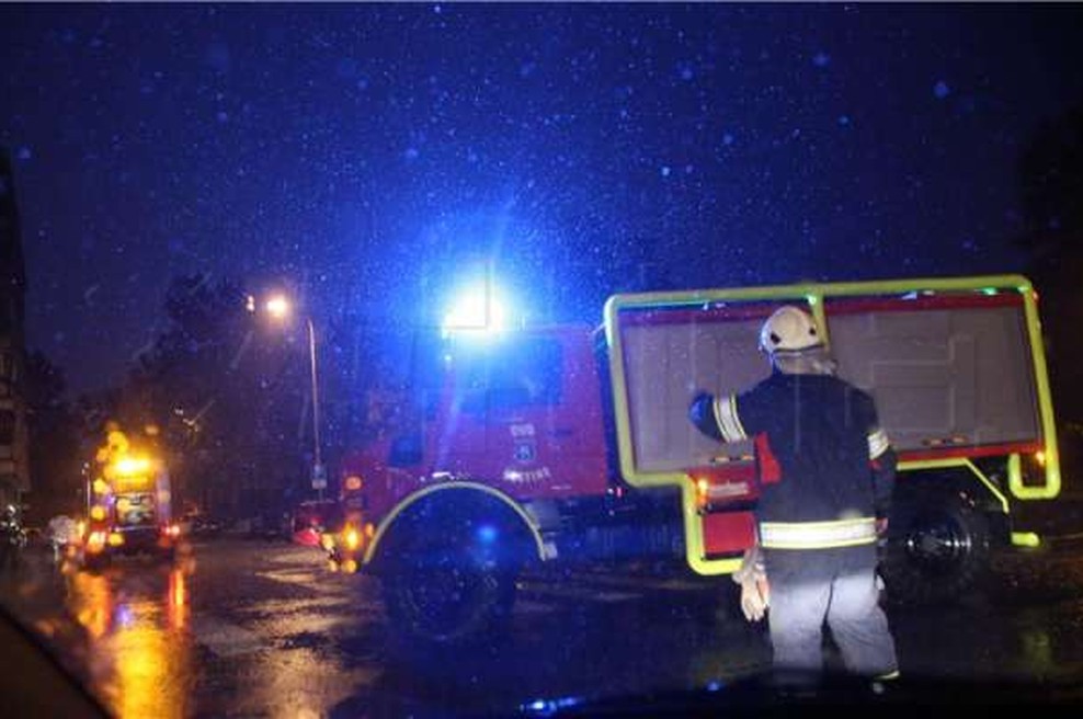 Na Hrvaškem je požar v domu za starejše terjal več življenj (foto: Hina/STA)