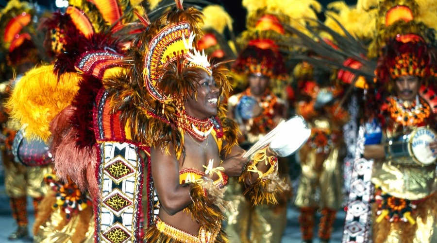 V Braziliji se je pričel tradicionalni karneval, ki bo letos trajal kar 50 dni (foto: profimedia)