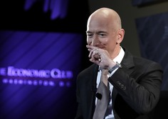 Jeff Bezos odstopil s položaja glavnega izvršnega direktorja Amazona