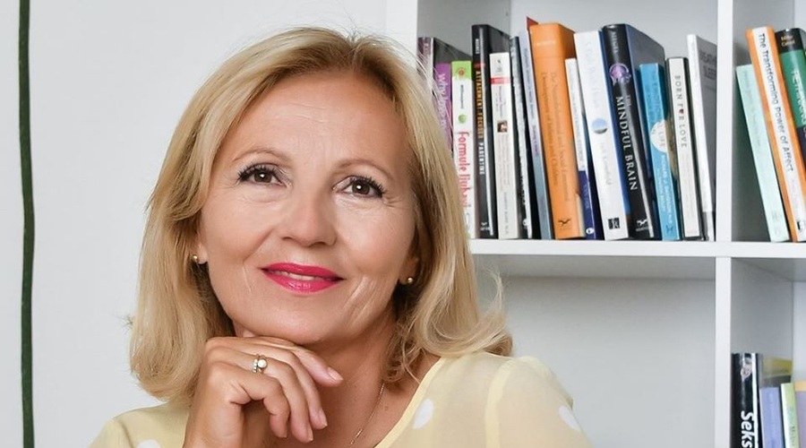 Danica Vidmar: "Pri skoraj 58 sem se prvič vpisala na klasični balet" (foto: Iztok Dimc)