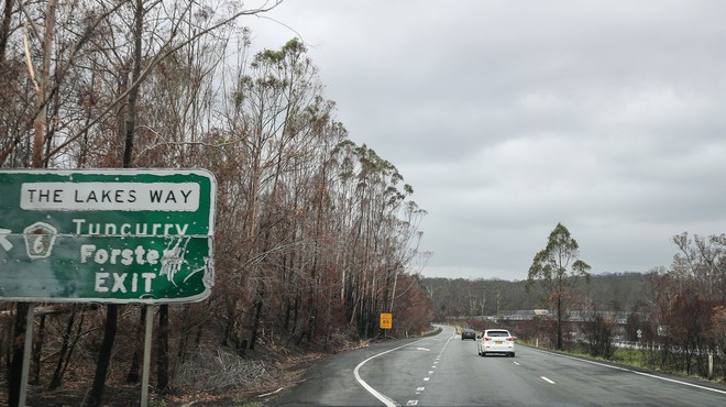 V Avstraliji gori navkljub deževju, zdaj jih je prizadelo še neurje s točo (foto: profimedia)